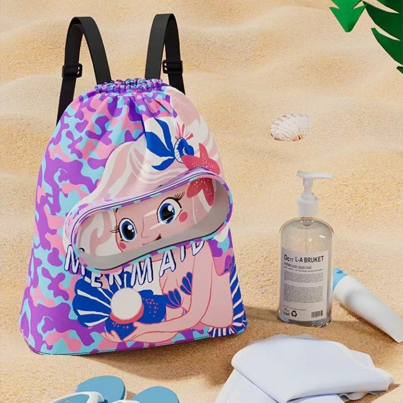 Outdoor Sport Bag - กระเป๋าว่ายน้ำสำหรับเด็กแบบพกพา กระเป๋าเป้สะพายหลังกันน้ำแยกส่วนเปียกและแห้งพร้อมลายการ์ตูน อุปกรณ์จัดระเบียบที่จำเป็นสำหรับกีฬาเด็ก
