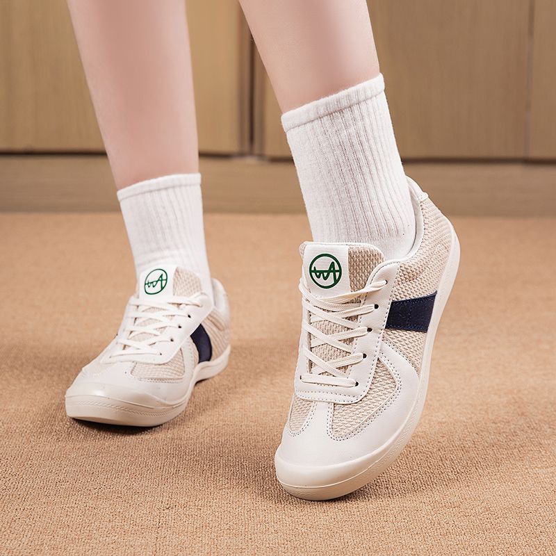 รองเท้ากีฬาผู้หญิง รองเท้าลำลอ - Outdoor Sports Shoes บทวิจารณ์และราคา